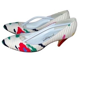 Jack Rogers white satin pumps with multicolored design and red heels Size 7.5